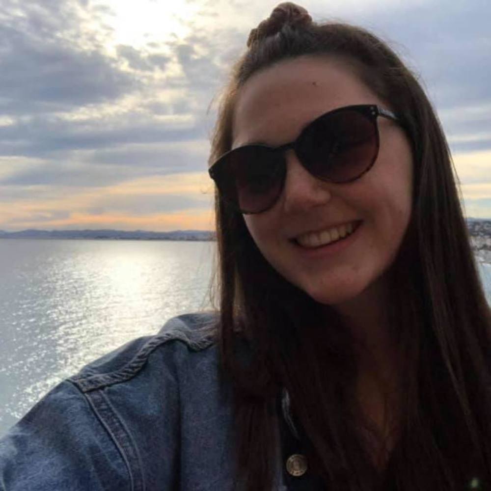 Meet your Posher, Julia